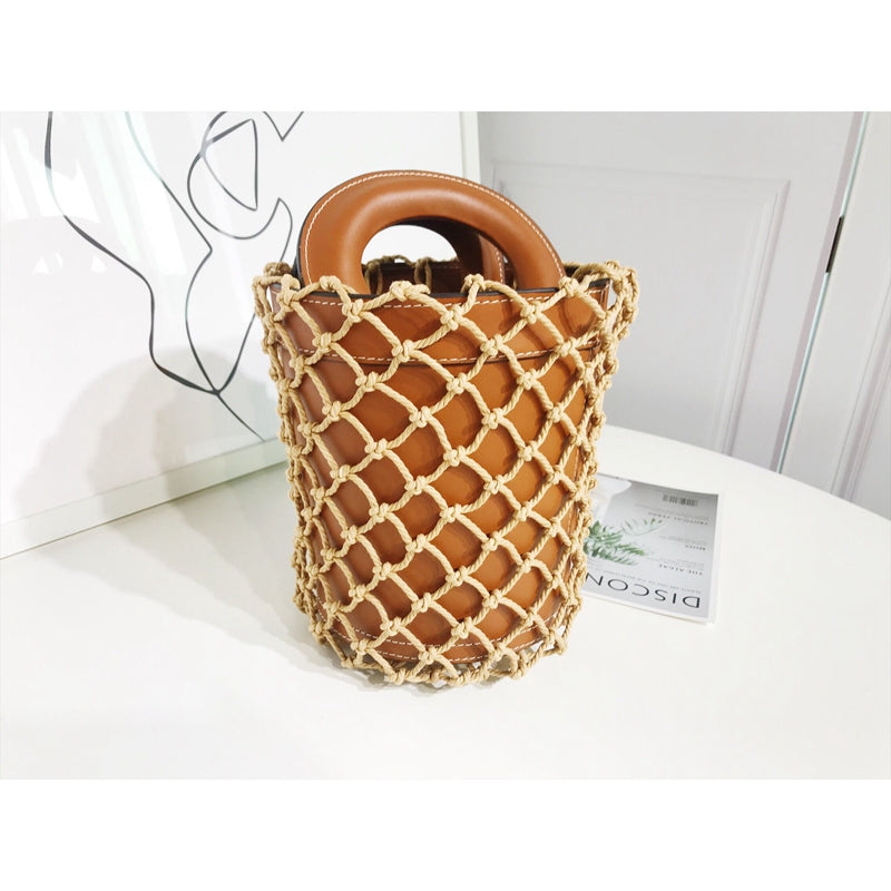 The Netted Bucket Handcarry